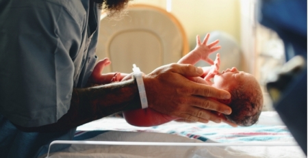 Bebés com doença cardíaca recebem tratamento com células estaminais do sangue do cordão umbilical