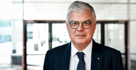 Fausto Pinto condecorado com o grau de Grande-Oficial da Ordem da Instrução Pública
